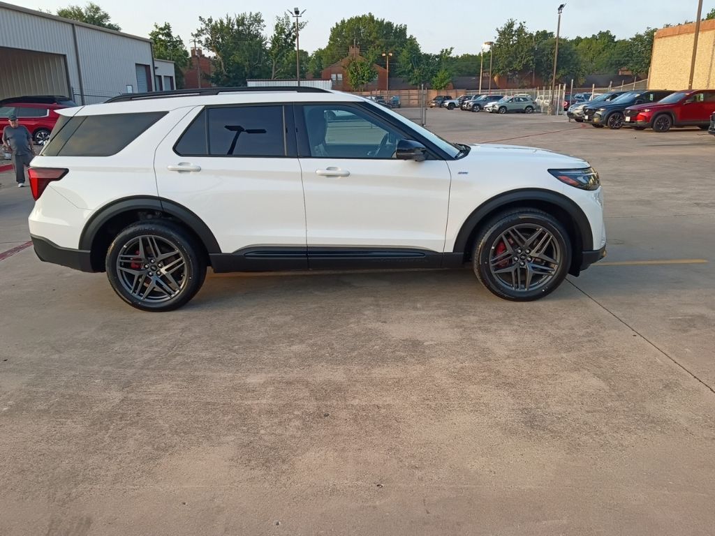 Thumbnail: 2025 Ford Explorer - 6