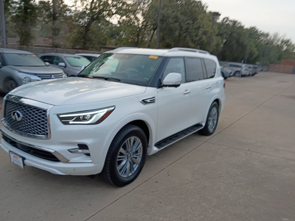 Thumbnail: 2023 INFINITI QX80 - 1