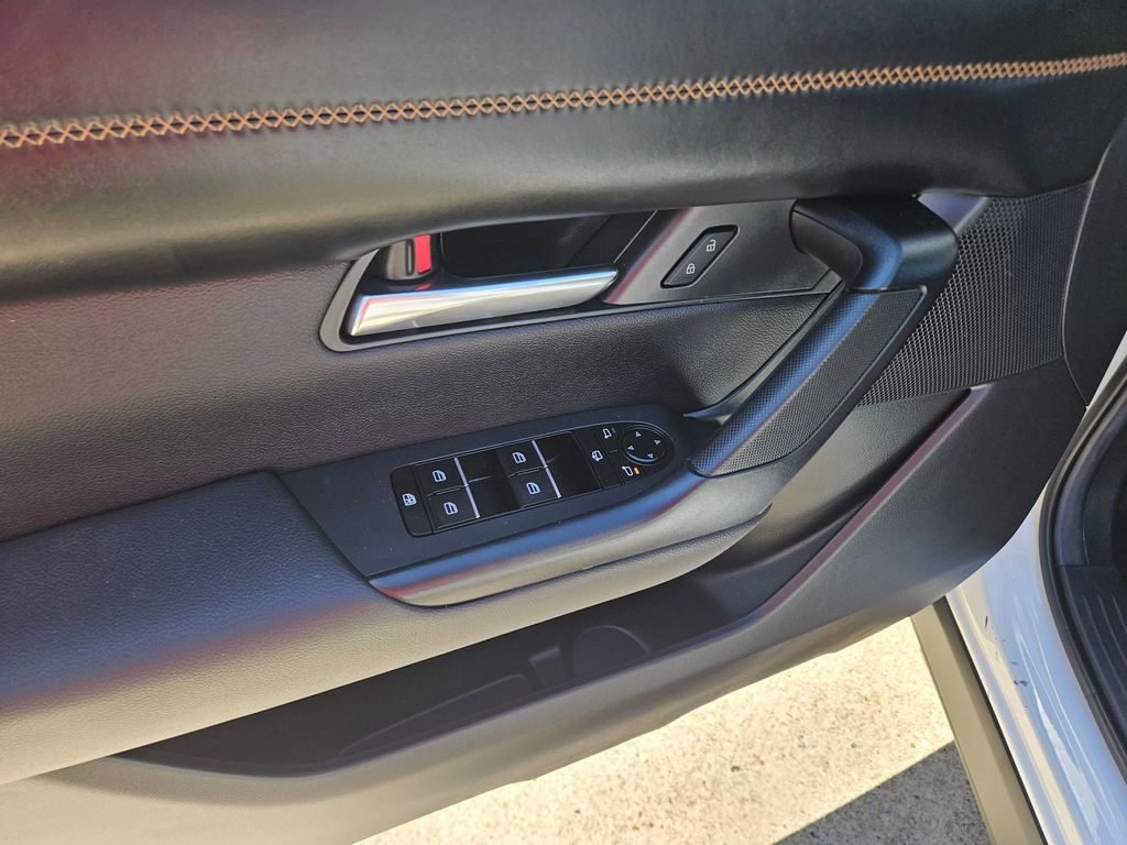 Thumbnail: 2025 Mazda CX-50 - 15