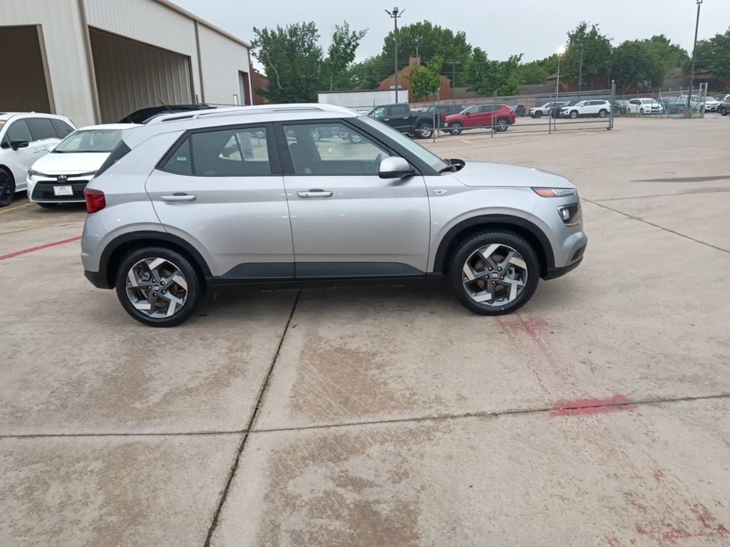 Thumbnail: 2025 Hyundai Venue - 7