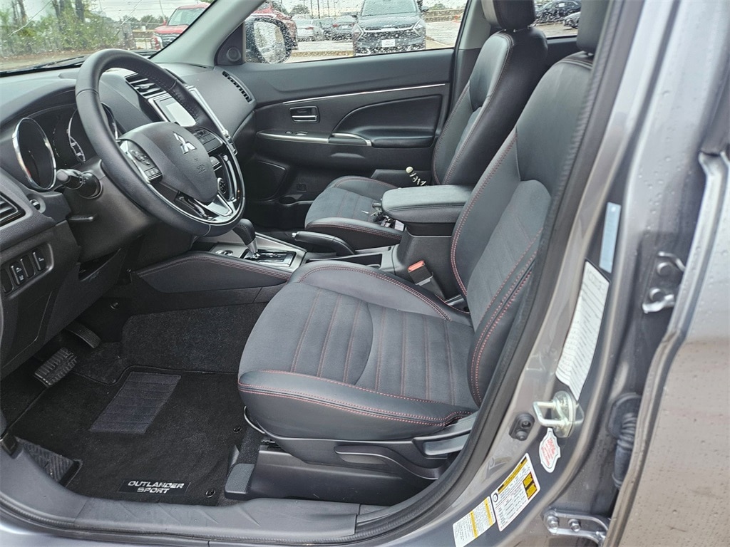 Thumbnail: 2025 Mitsubishi Outlander Sport - 11