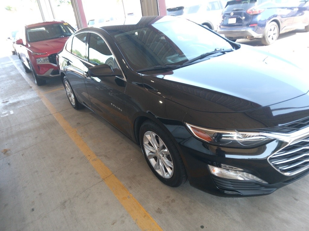 Thumbnail: 2023 Chevrolet Malibu - 8