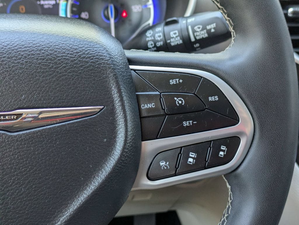 Thumbnail: 2024 Chrysler Pacifica - 21