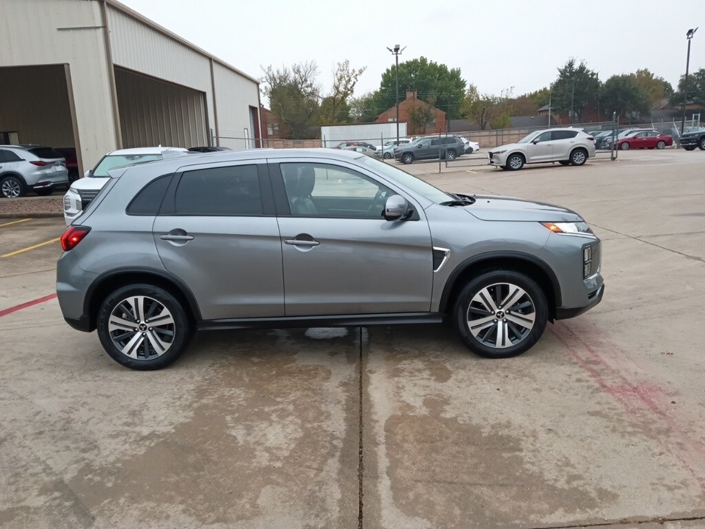 Thumbnail: 2025 Mitsubishi Outlander Sport - 4