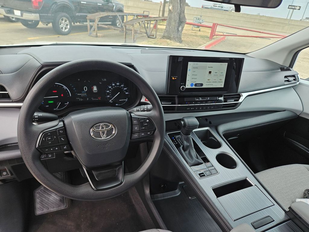 Thumbnail: 2025 Toyota Sienna - 16