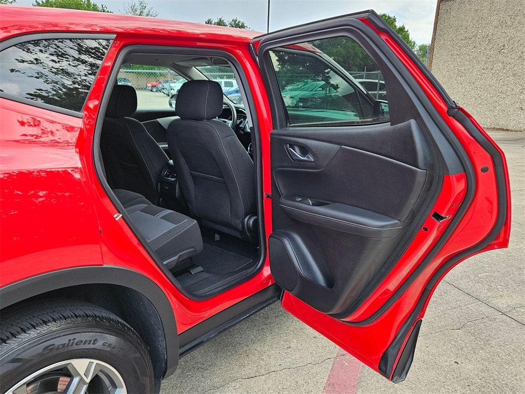 Thumbnail: 2023 Chevrolet Blazer - 26