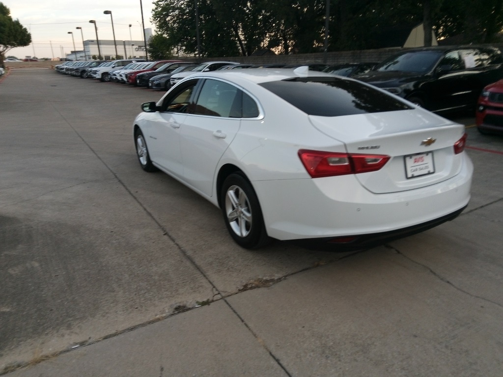 Thumbnail: 2024 Chevrolet Malibu - 11