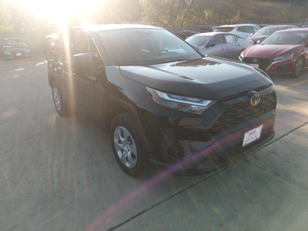 Thumbnail: 2025 Toyota RAV4 - 3