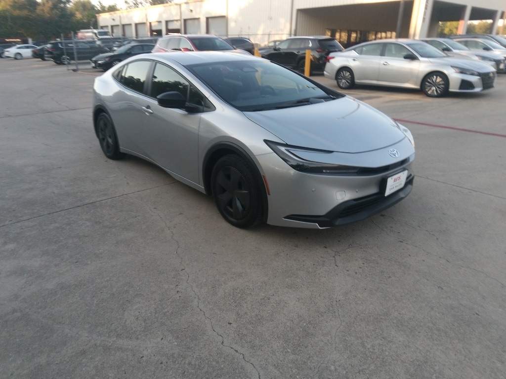 Thumbnail: 2025 Toyota Prius - 6