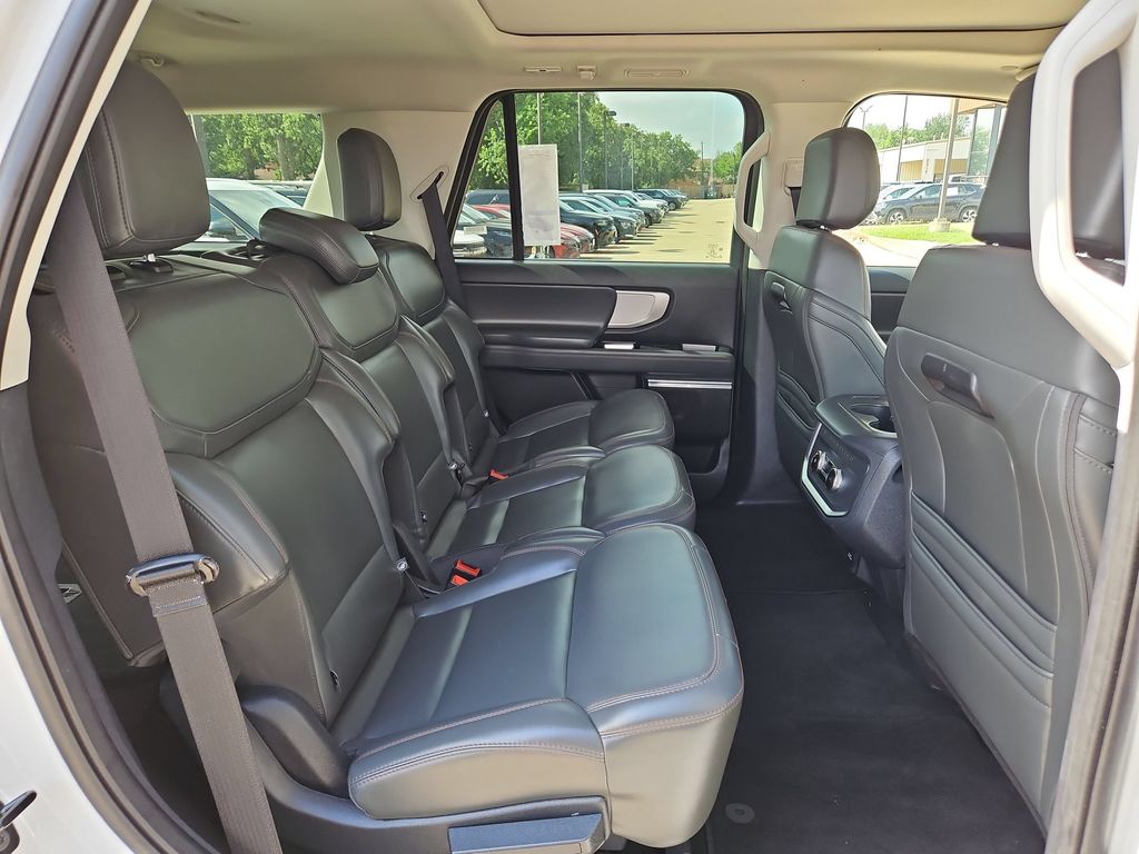 Thumbnail: 2025 Ford Expedition - 30