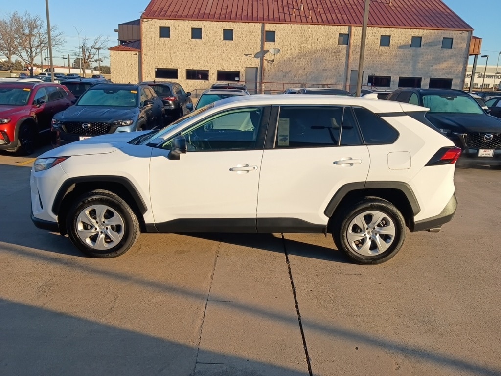 Thumbnail: 2025 Toyota RAV4 - 2