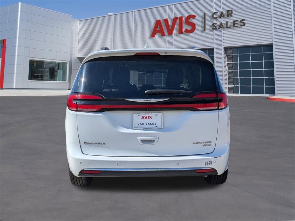 Thumbnail: 2021 Chrysler Pacifica - 7