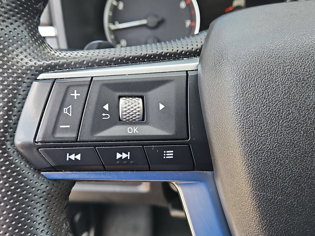 Thumbnail: 2025 Mitsubishi Outlander - 21
