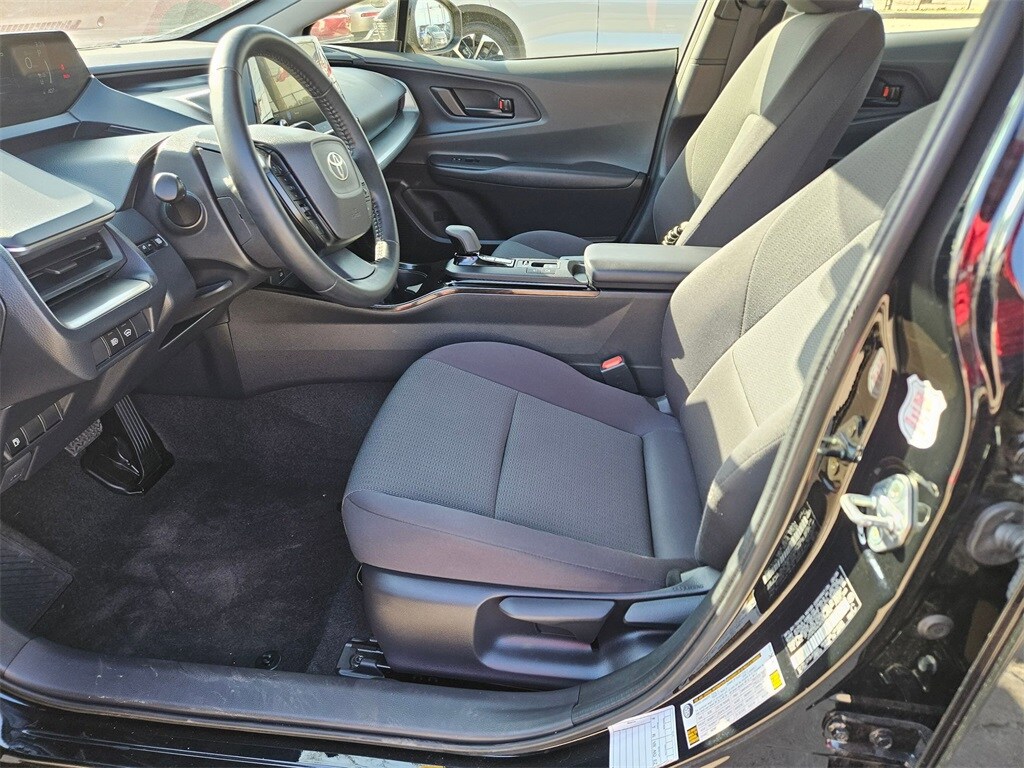 Thumbnail: 2025 Toyota Prius - 11