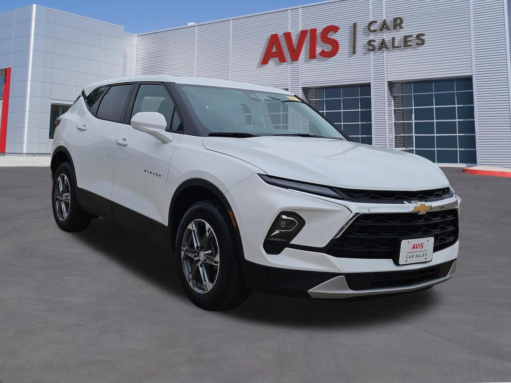 Thumbnail: 2025 Chevrolet Blazer - 9