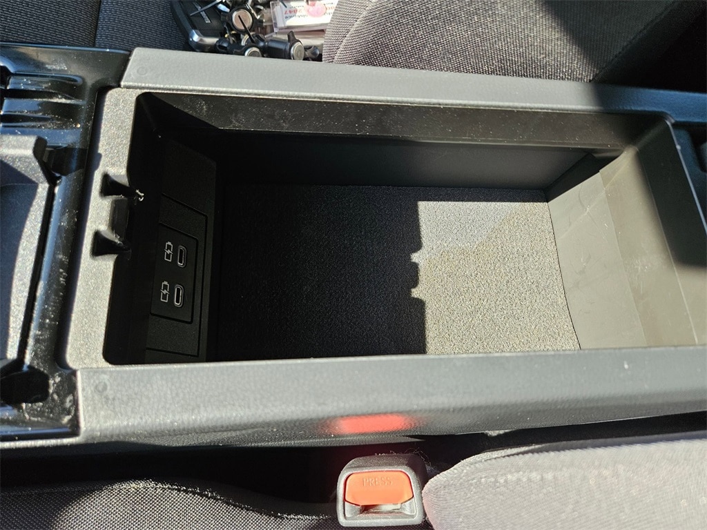 Thumbnail: 2025 Toyota Prius - 27