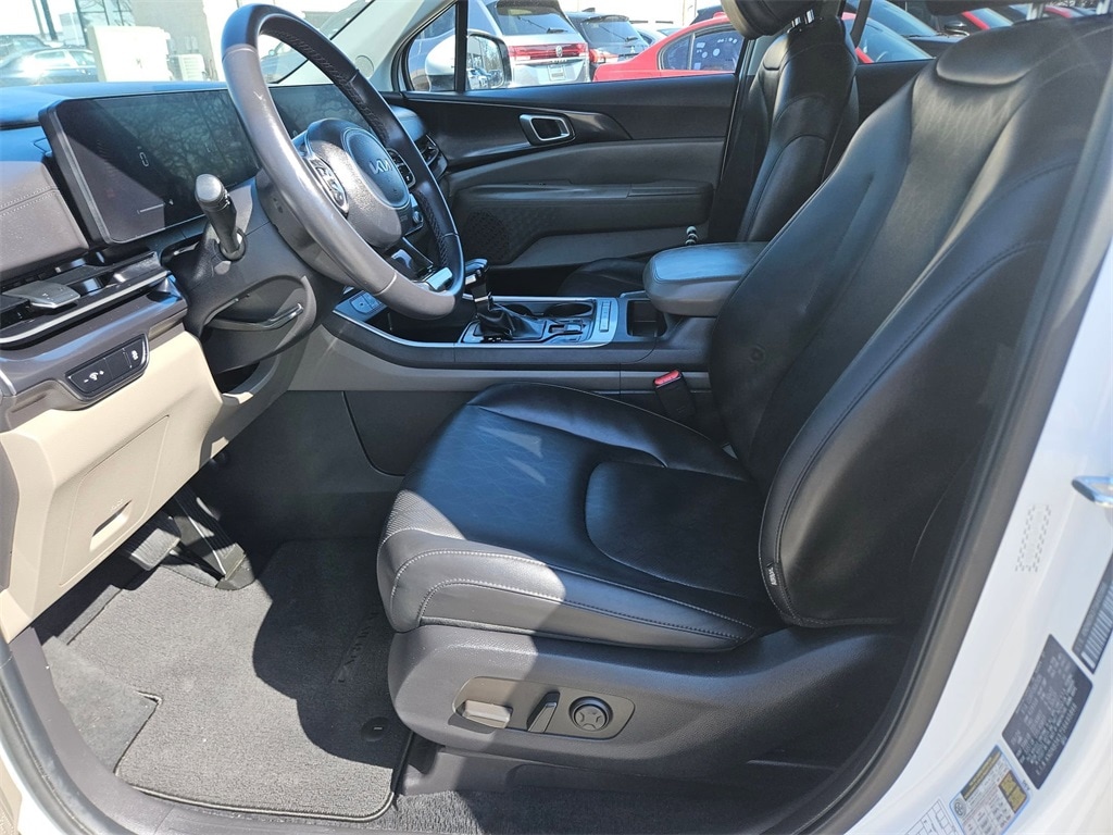 Thumbnail: 2025 Kia Carnival - 11