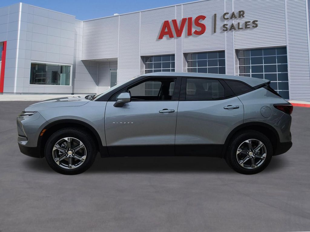 Thumbnail: 2025 Chevrolet Blazer - 2