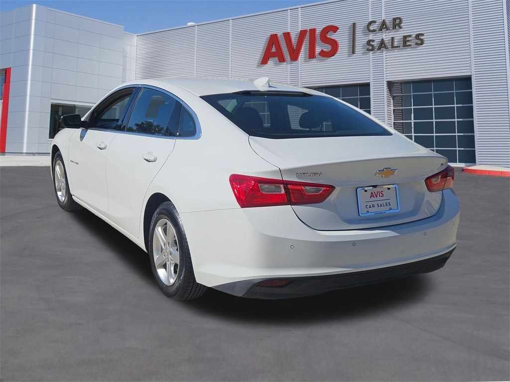 Thumbnail: 2024 Chevrolet Malibu - 3