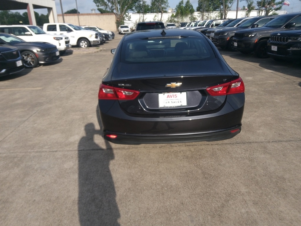 Thumbnail: 2023 Chevrolet Malibu - 5