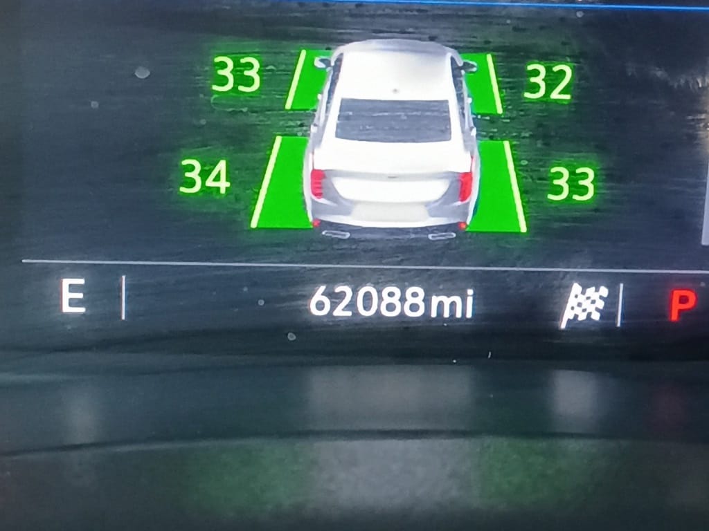 Thumbnail: 2023 Cadillac CT4 - 2