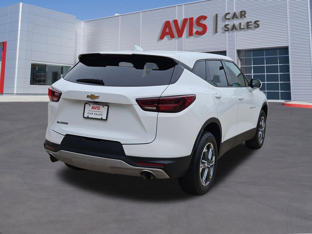 Thumbnail: 2025 Chevrolet Blazer - 6