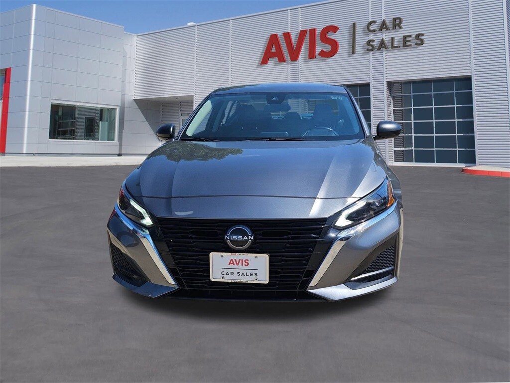 2024 Nissan Altima 2.5 SV photo 2