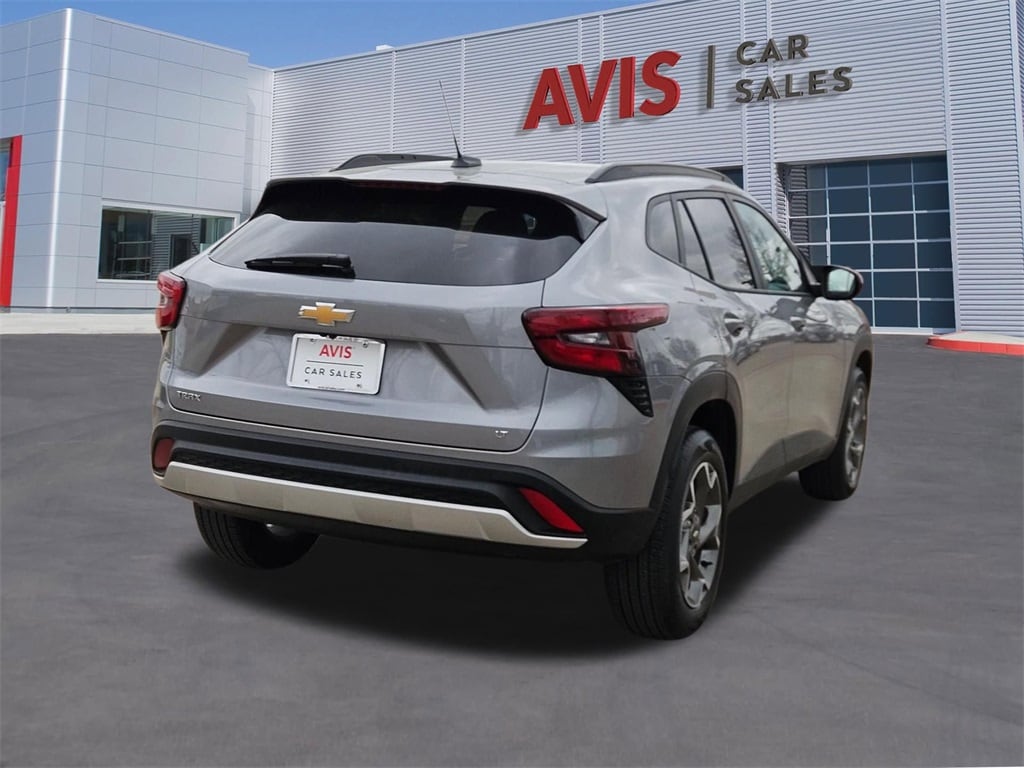 Thumbnail: 2025 Chevrolet Trax - 6