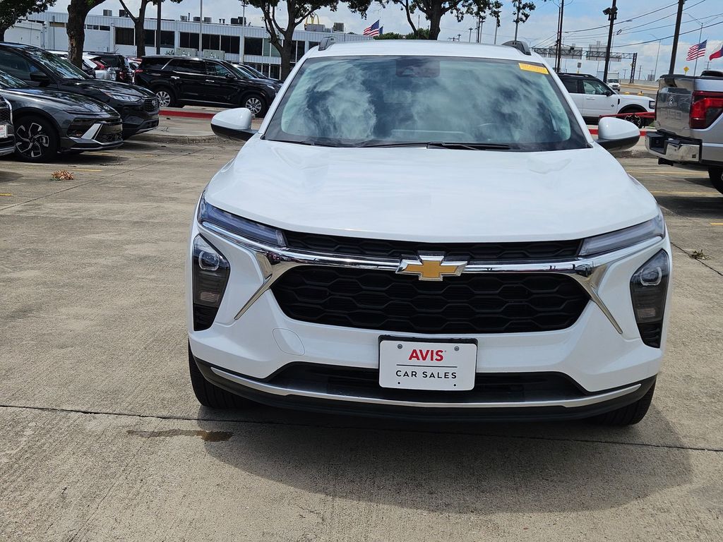 Thumbnail: 2025 Chevrolet Trax - 7