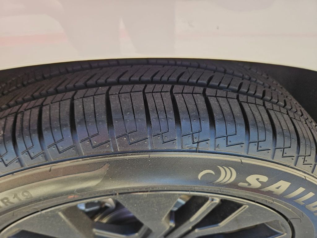 Thumbnail: 2025 Honda Odyssey - 27