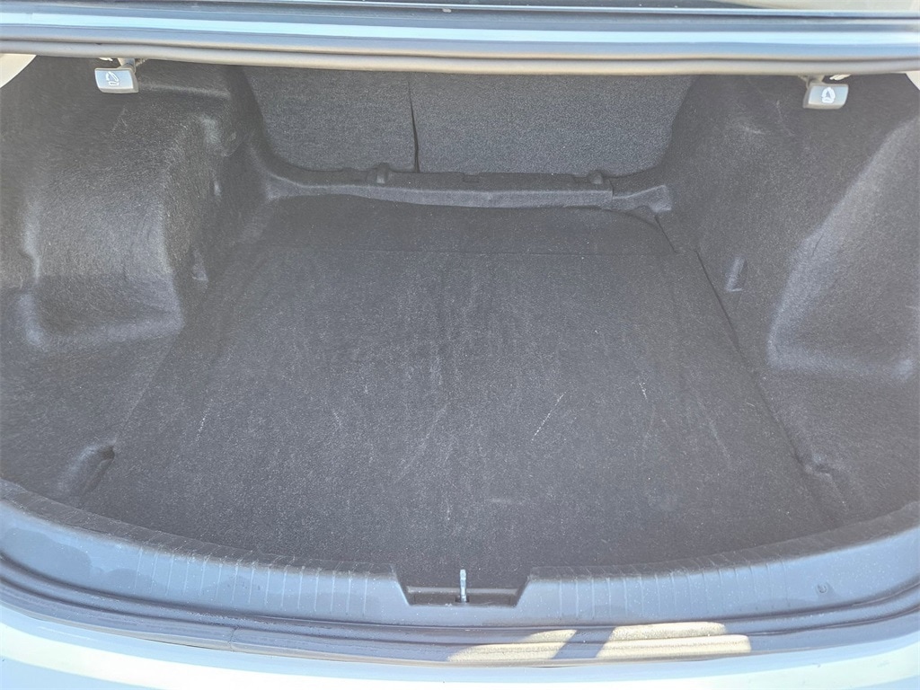 Thumbnail: 2023 Chevrolet Malibu - 24