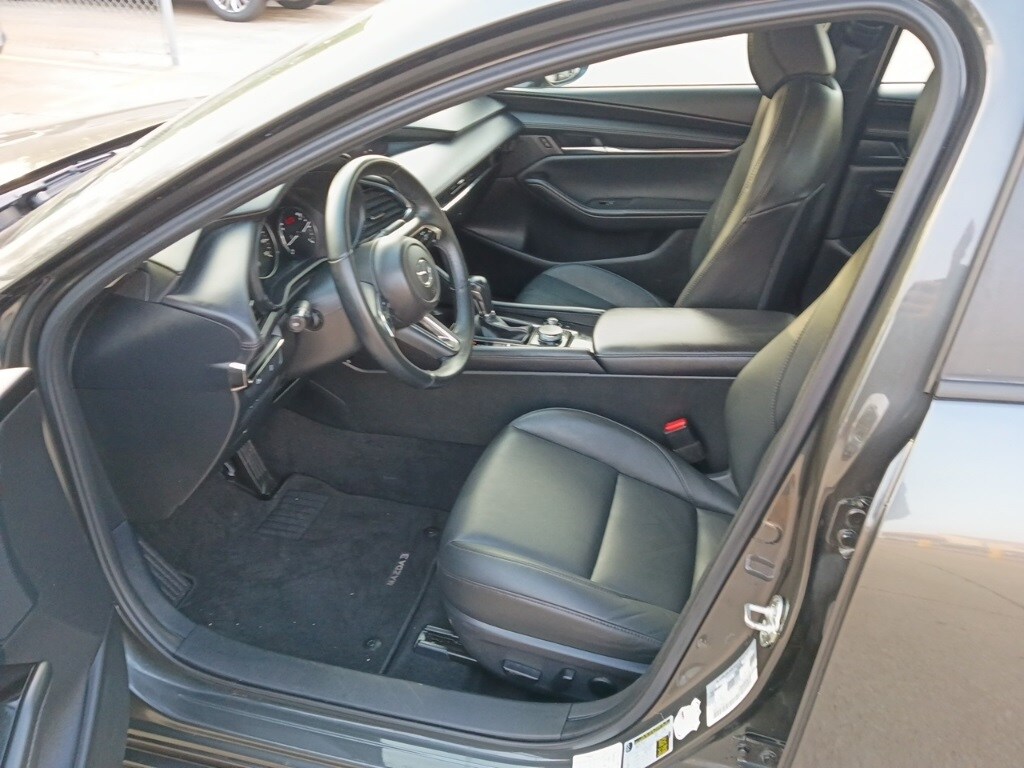 Thumbnail: 2025 Mazda Mazda3 - 3