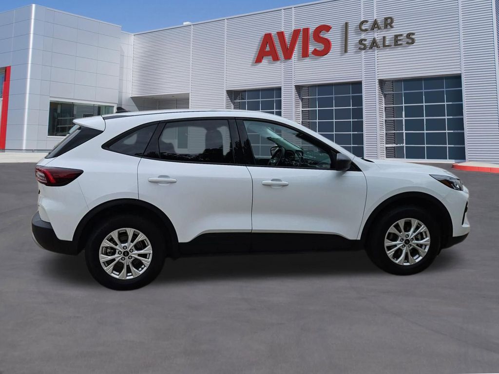 Thumbnail: 2025 Ford Escape - 7