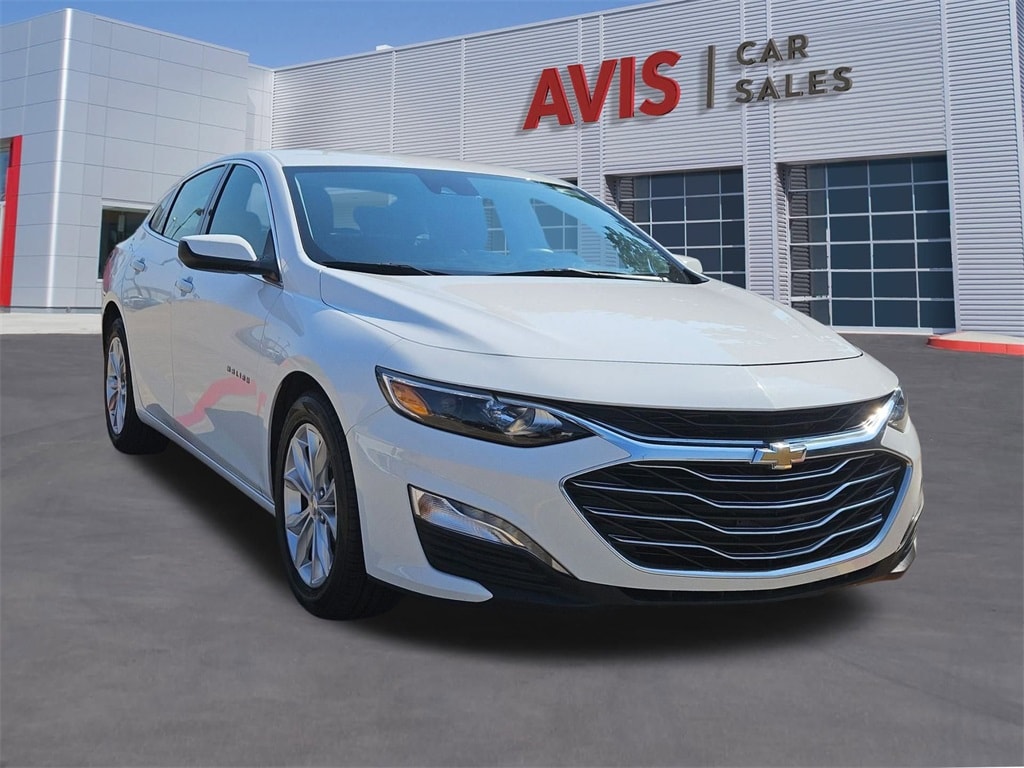 Thumbnail: 2024 Chevrolet Malibu - 3