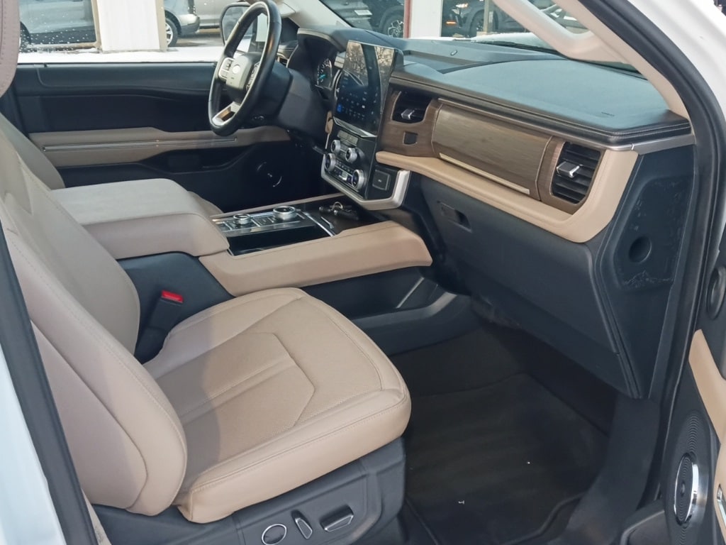 Thumbnail: 2024 Ford Expedition - 8