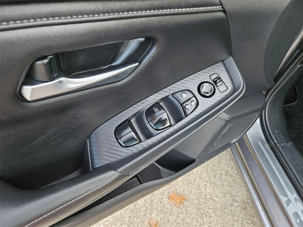 Thumbnail: 2023 Nissan Sentra - 14