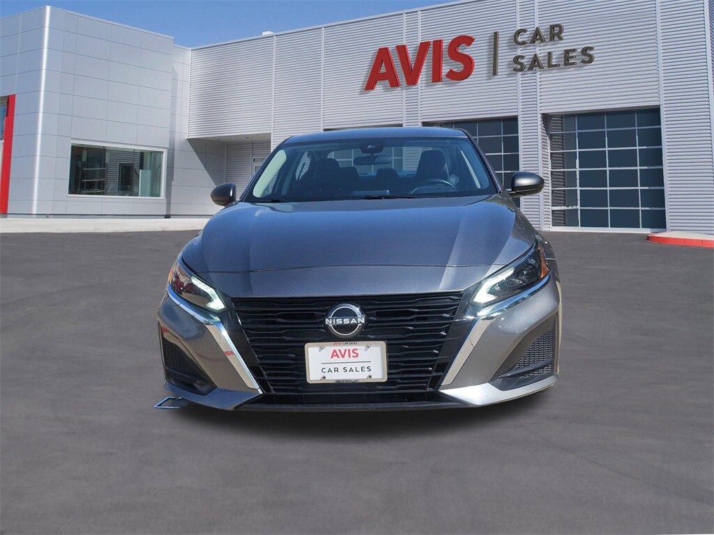2024 Nissan Altima 2.5 SV photo 2