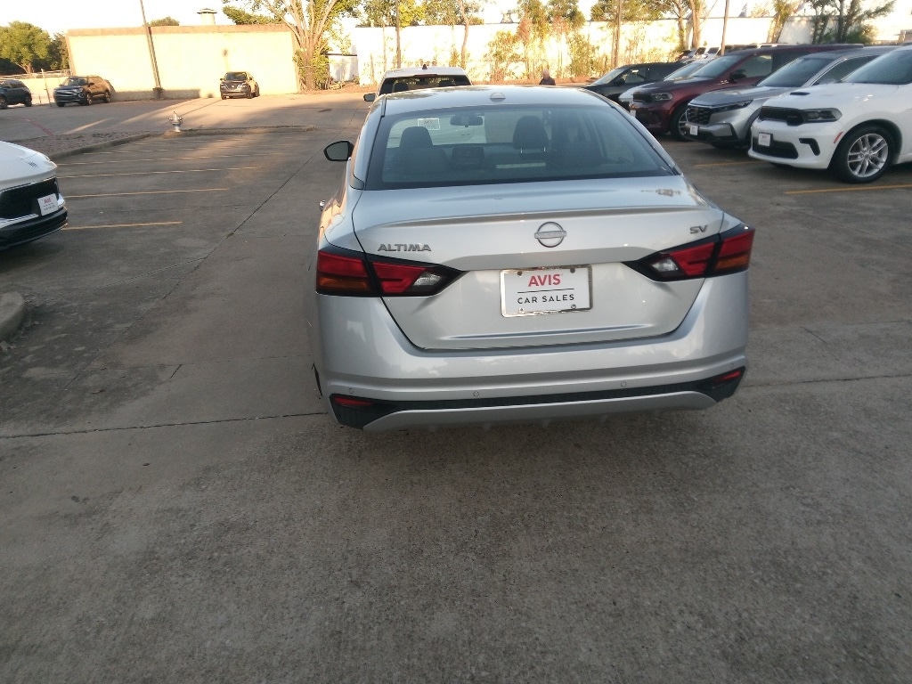 Thumbnail: 2024 Nissan Altima - 5