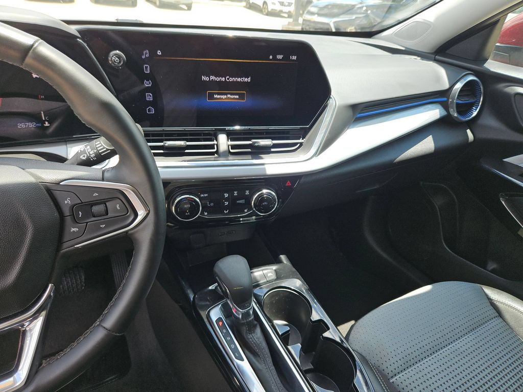Thumbnail: 2025 Chevrolet Trax - 20