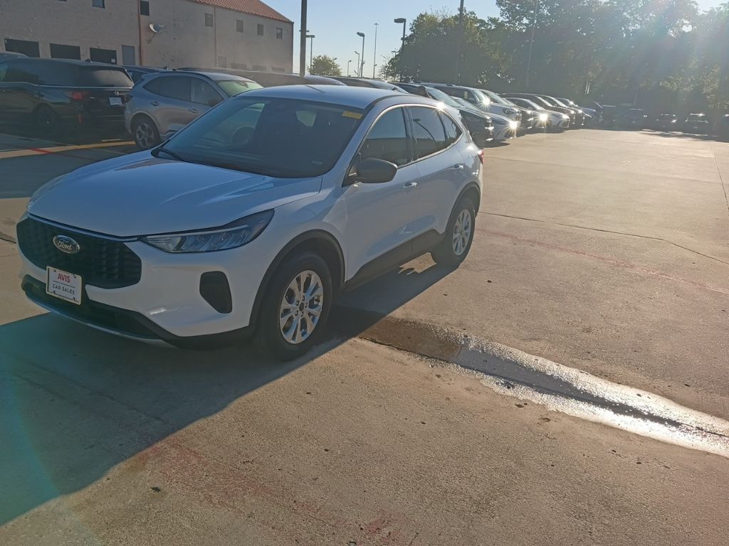 Thumbnail: 2025 Ford Escape - 1