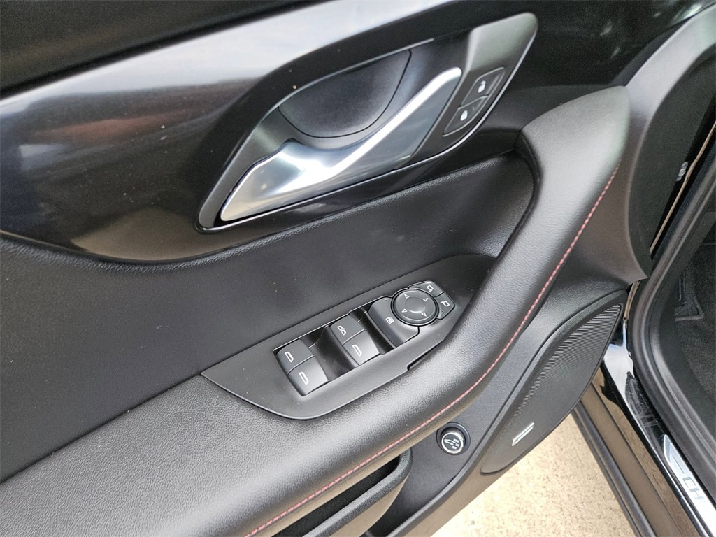 Thumbnail: 2025 Chevrolet Blazer - 14