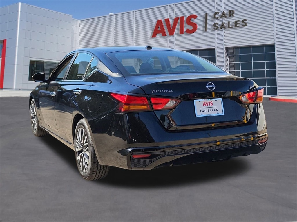 Thumbnail: 2024 Nissan Altima - 9