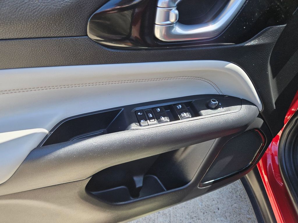 Thumbnail: 2025 Jeep Compass - 15