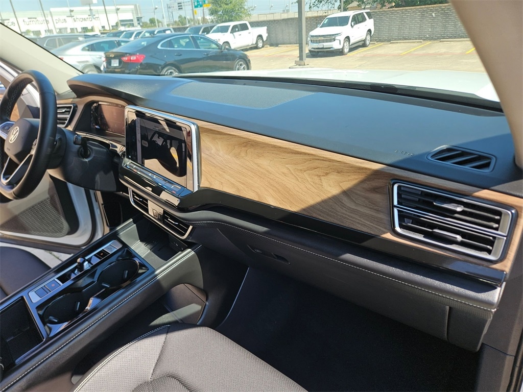 Thumbnail: 2025 Volkswagen Atlas - 30