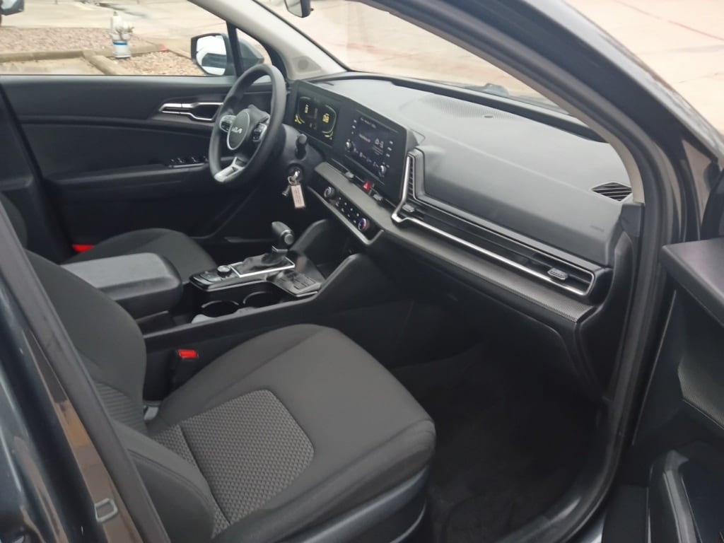 Thumbnail: 2024 Kia Sportage - 8