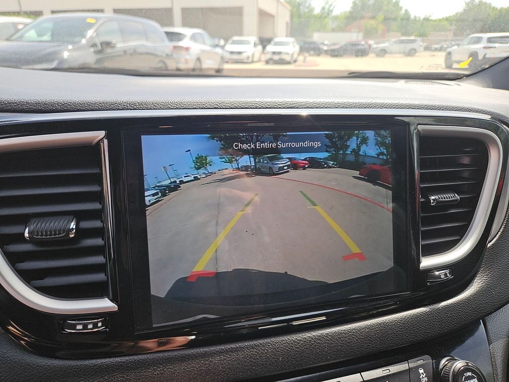 Thumbnail: 2025 Chrysler Pacifica - 22