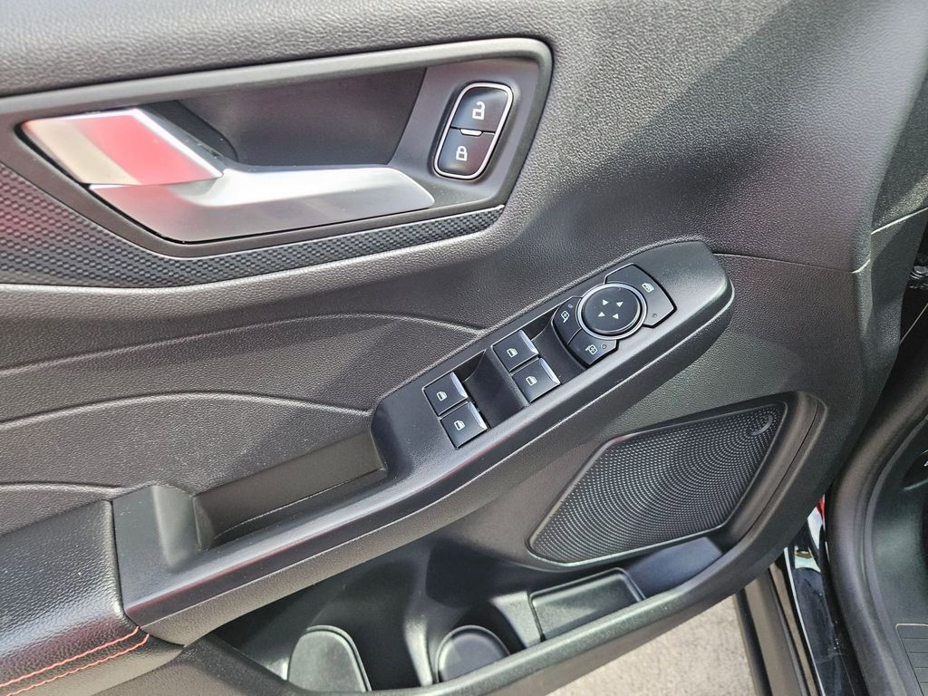 Thumbnail: 2025 Ford Escape - 15