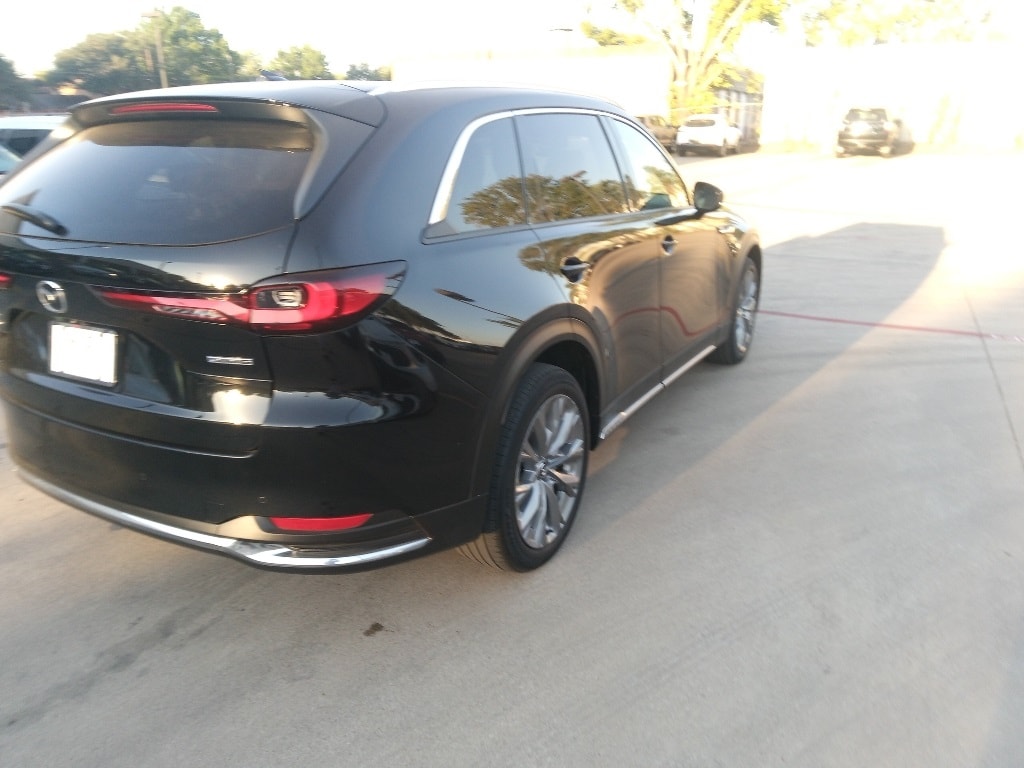 Thumbnail: 2025 Mazda CX-90 - 9