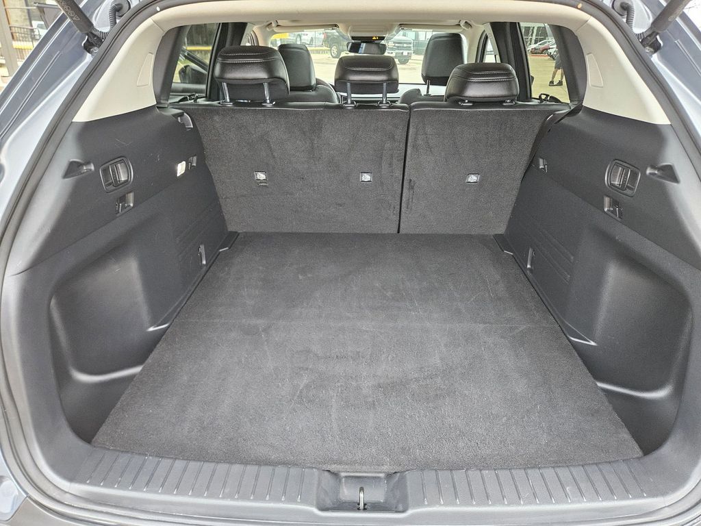 Thumbnail: 2025 Mazda CX-50 - 25