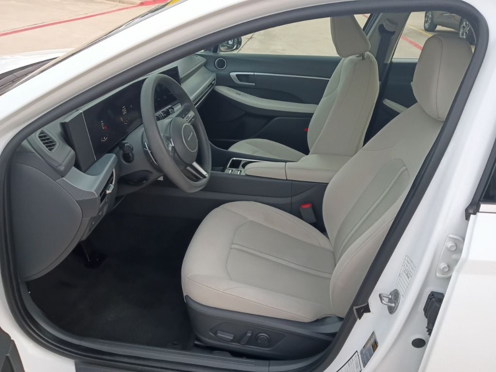 Thumbnail: 2025 Hyundai Sonata - 6